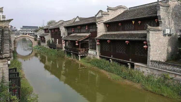 超级坦克消灭僵尸